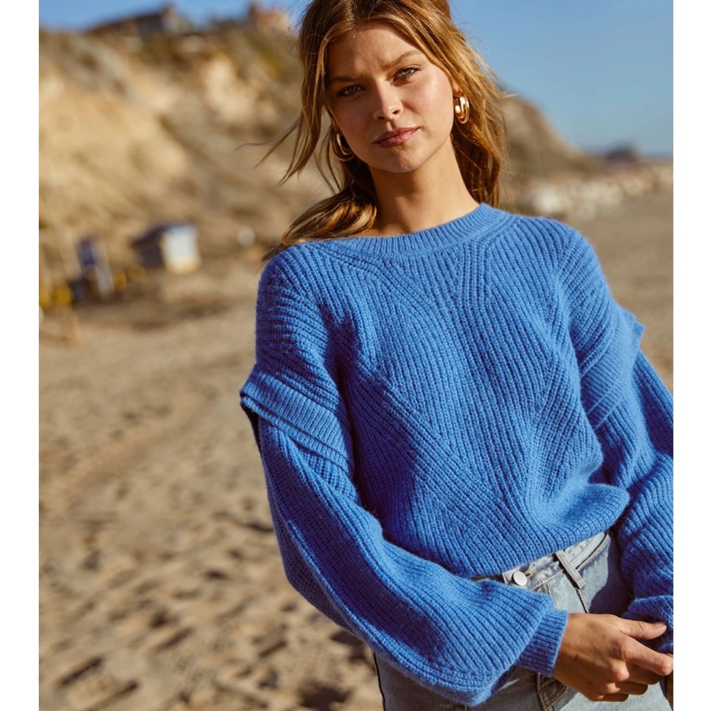 vestique sweater